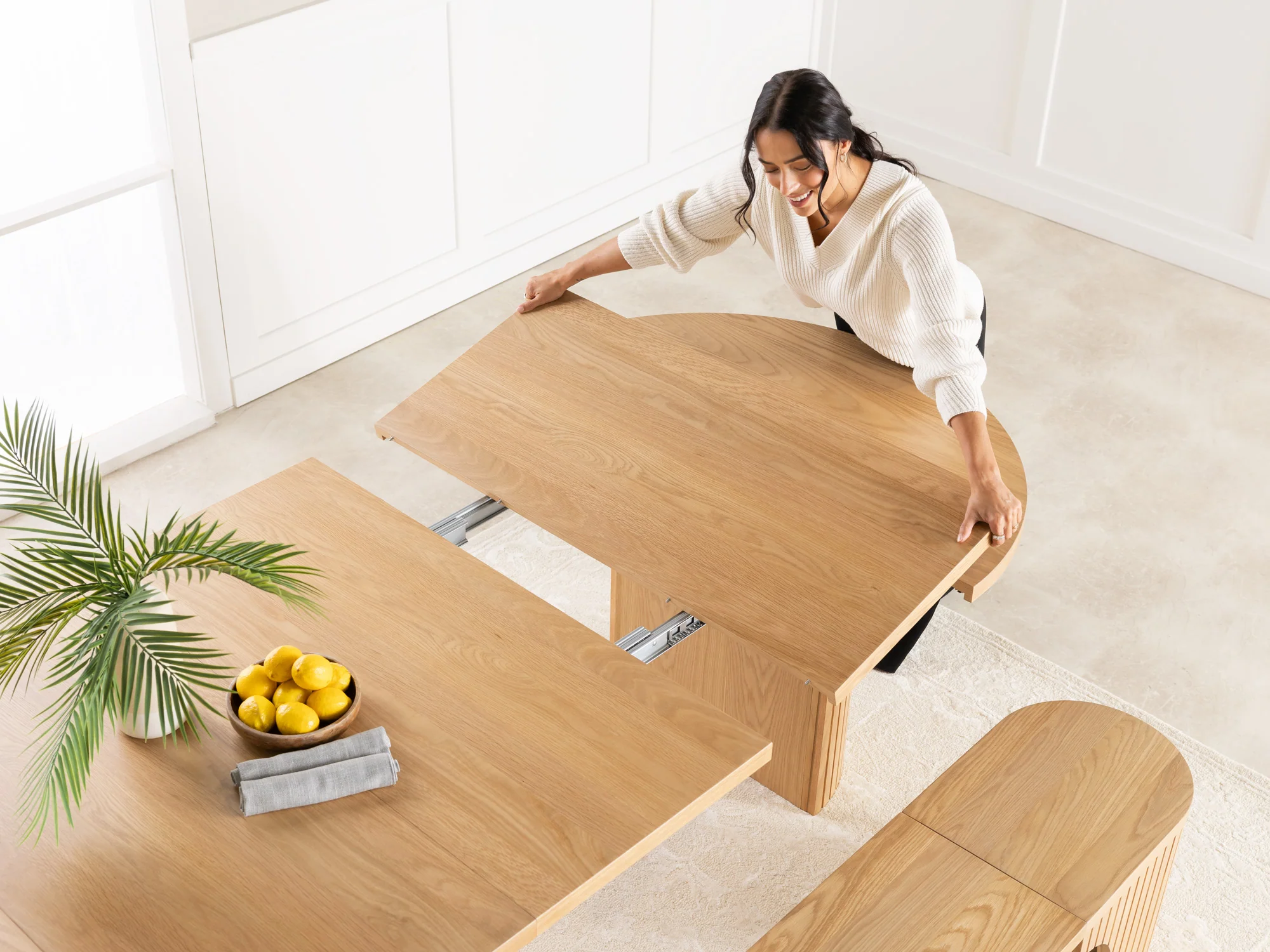 Round Dining Set - The Family - Image 23